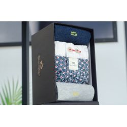 Boxer shorts and two pairs of pique knit socks gift box