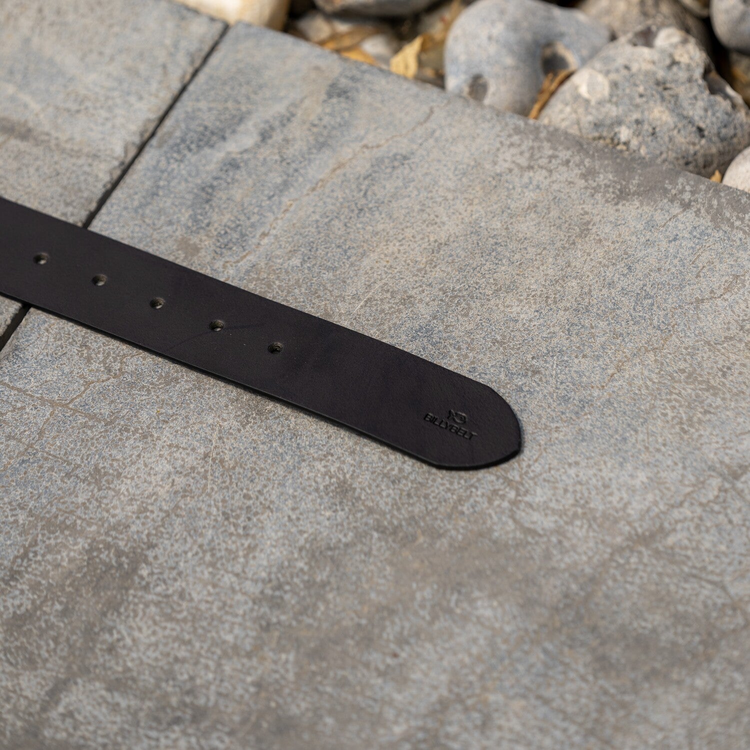 Raw leather belt Dark brown