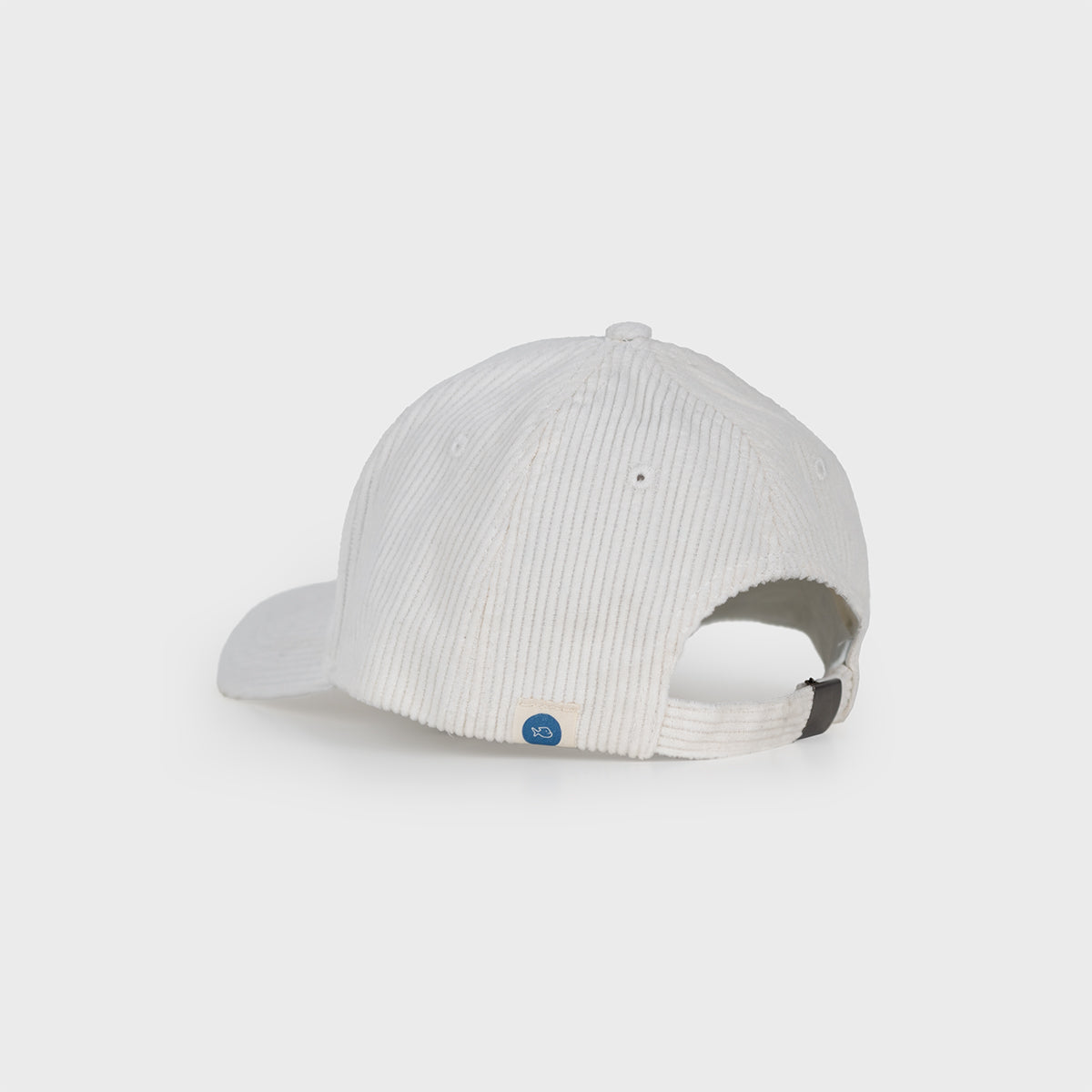 Velvet cap White