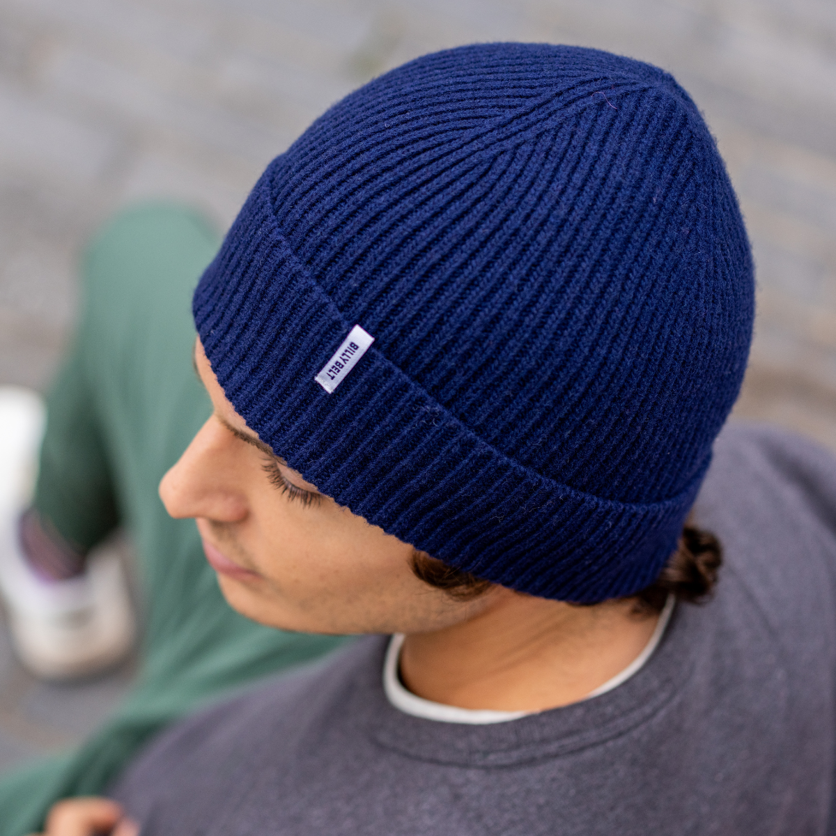 Lambswool hat Deep blue